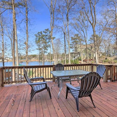 Lakefront Sparta Cottage With Decks And Boat Dock Luaran gambar