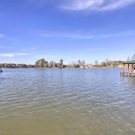 Lakefront Sparta Cottage With Decks And Boat Dock Luaran gambar
