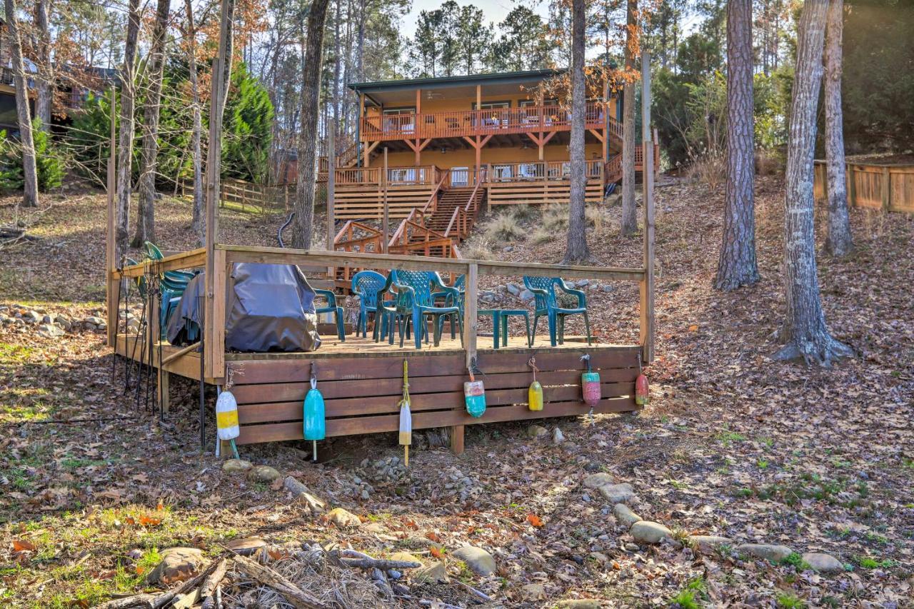 Lakefront Sparta Cottage With Decks And Boat Dock Luaran gambar
