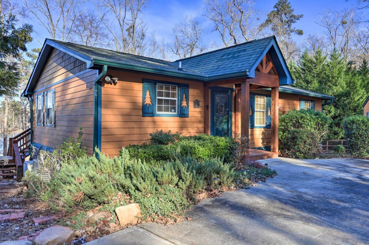 Lakefront Sparta Cottage With Decks And Boat Dock Luaran gambar