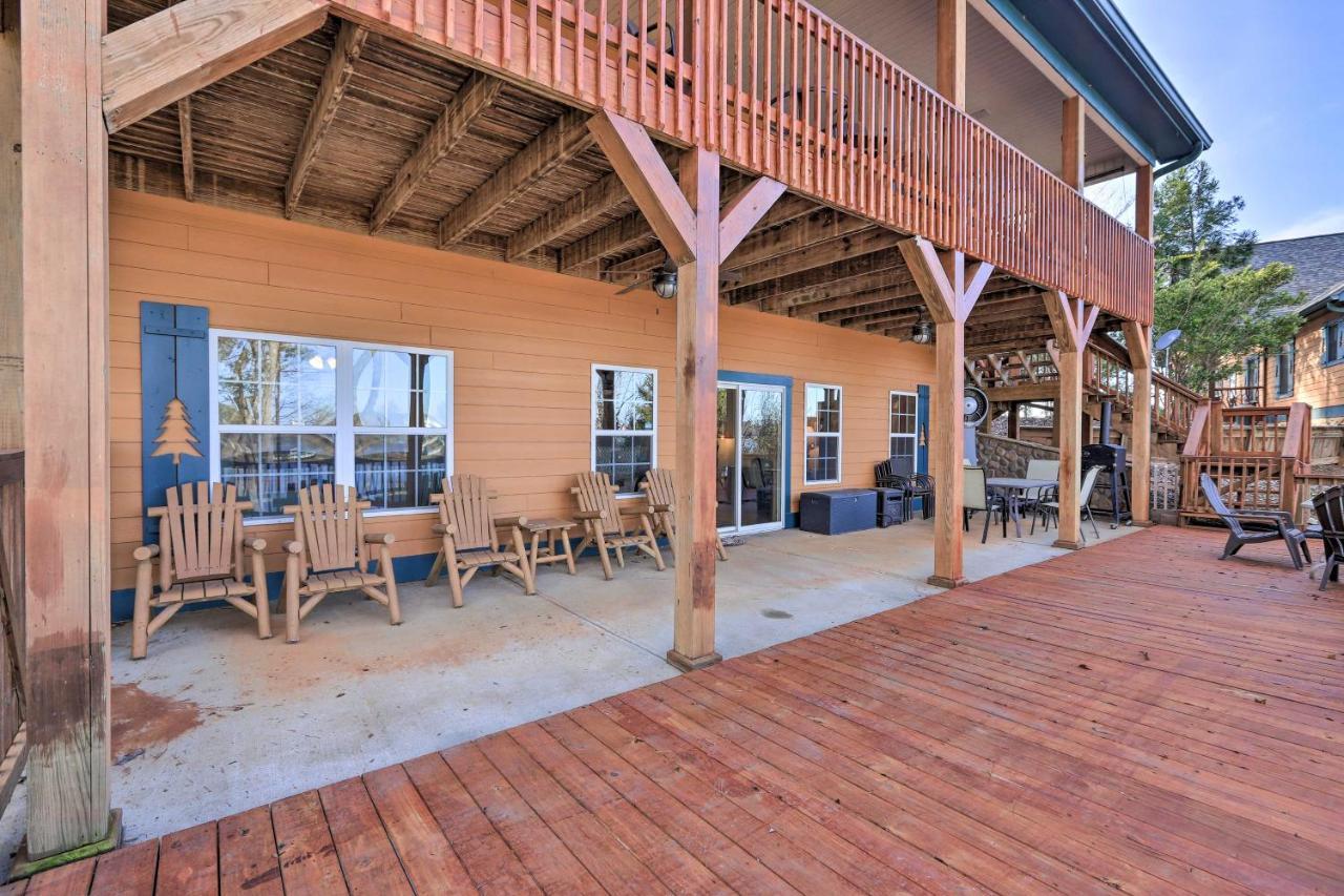 Lakefront Sparta Cottage With Decks And Boat Dock Luaran gambar