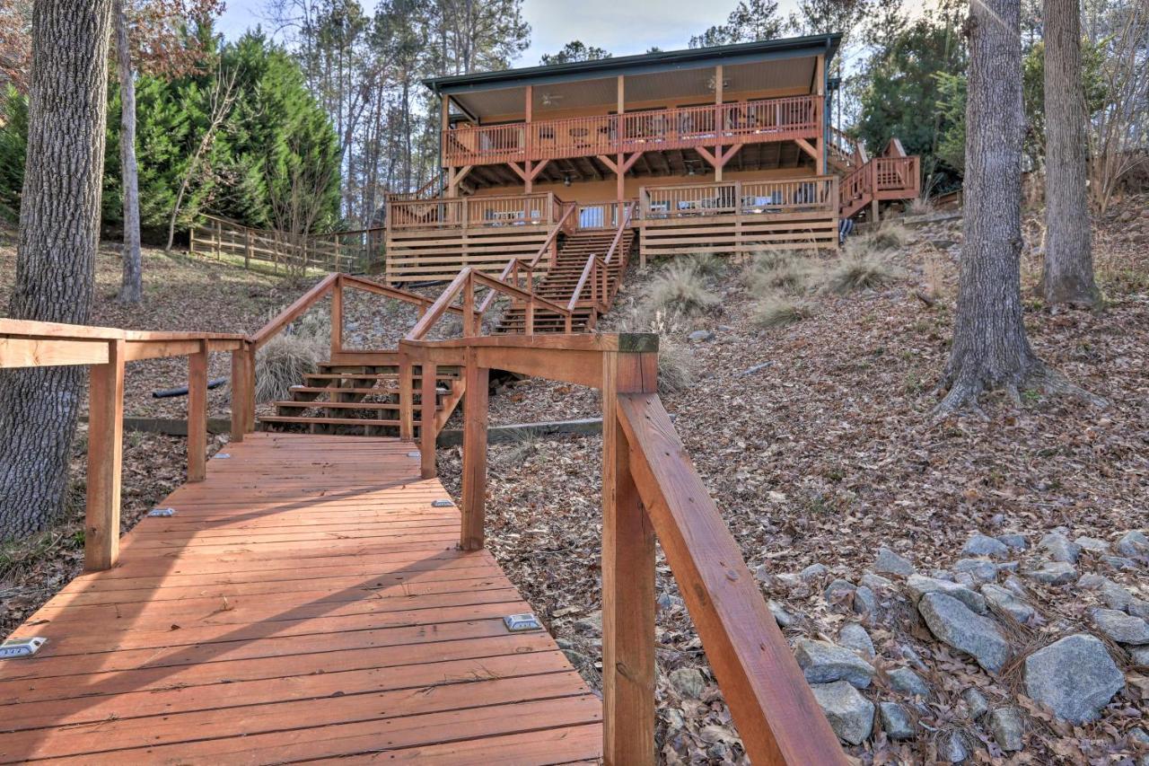Lakefront Sparta Cottage With Decks And Boat Dock Luaran gambar