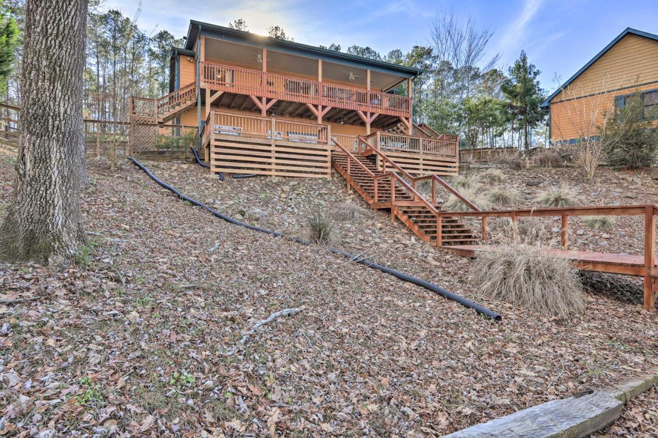 Lakefront Sparta Cottage With Decks And Boat Dock Luaran gambar